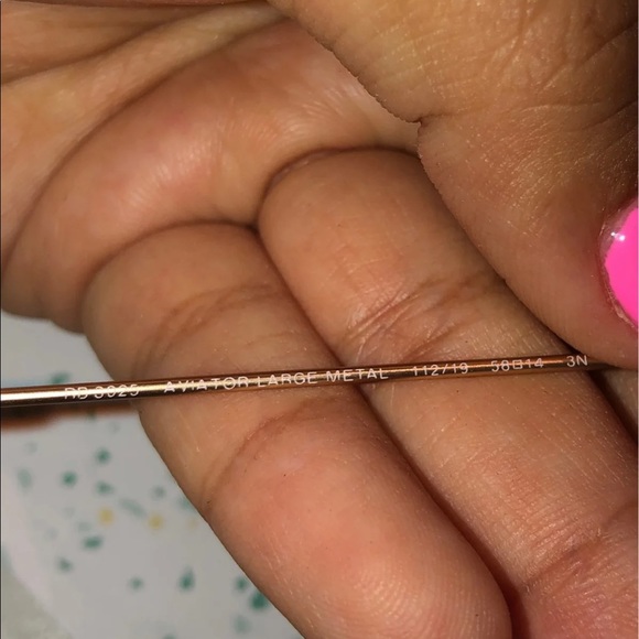 Ray Ban Aviator Sunglasses - Picture 5 of 6